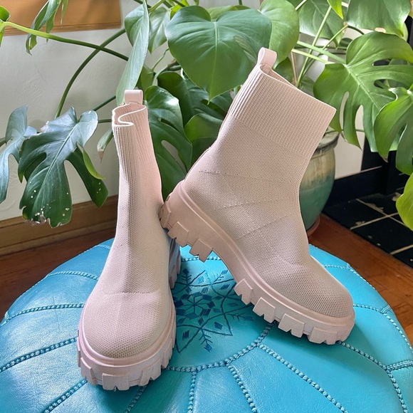 Chunky Chelsea Sock Boot - Picture 2 of 11